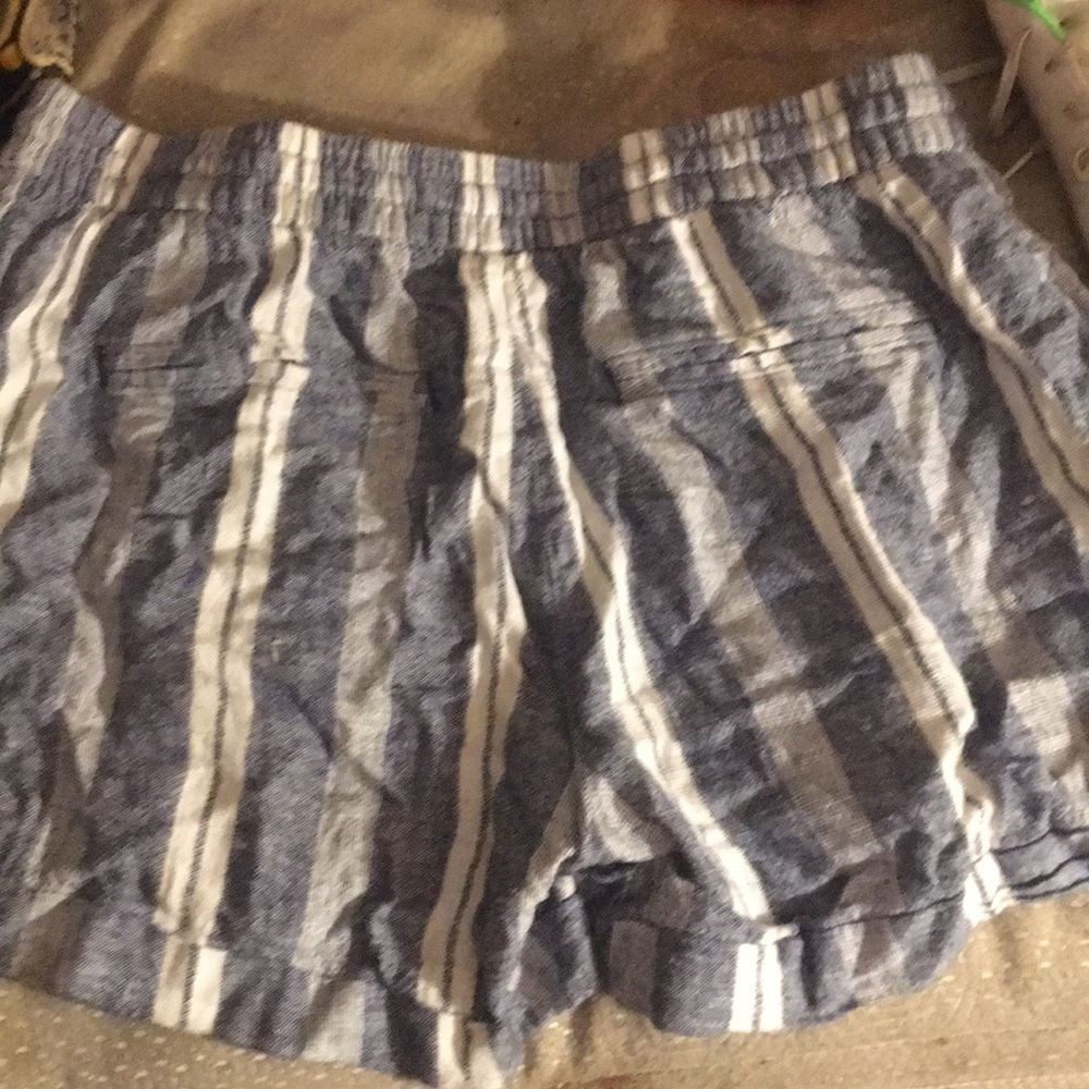 Shorts - Picture 2 of 2